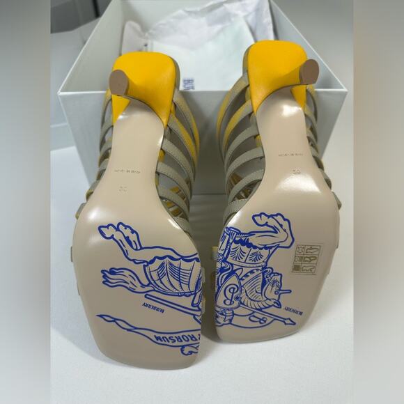 NWB Burberry Carmine Check Sandals Women's 8 Yellow/Green Buckled Strap Slip On - Picture 12 of 15